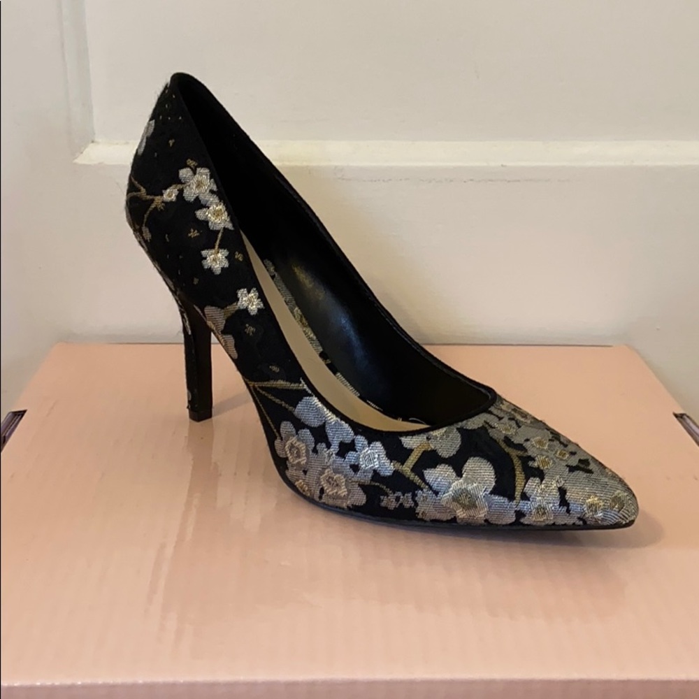 Nine West Patterned Heel - Picture 3 of 4